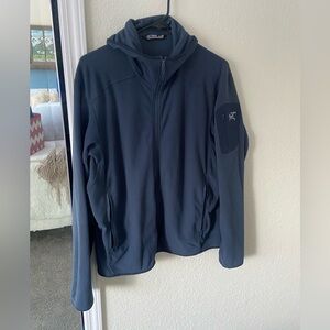 Men’s Arc’teryx Delta LT Hoody Zip Up in Blue - Size Large